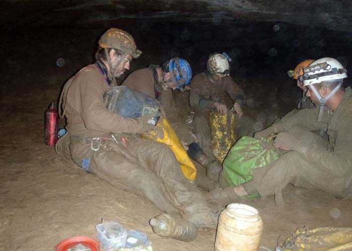 Sistemas Caballos-Valle y Torca Fría-Cueva del Lobo, en Cantabria